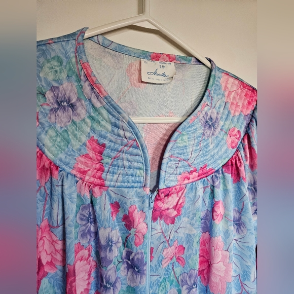 [SOLD] Vintage floral nightgown - Picture 2 of 4